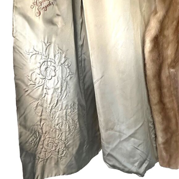 MINK COAT FULL LENGTH GENUINE VINTAGE MINK COAT From Hess’s Size Large Excellent - Picture 3 of 16